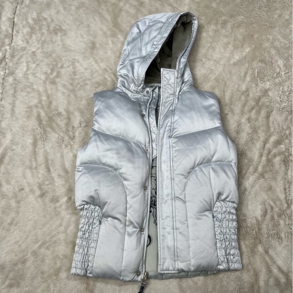 Aritzia Talula Duck Down lined women’s puffer vest - Picture 11 of 15